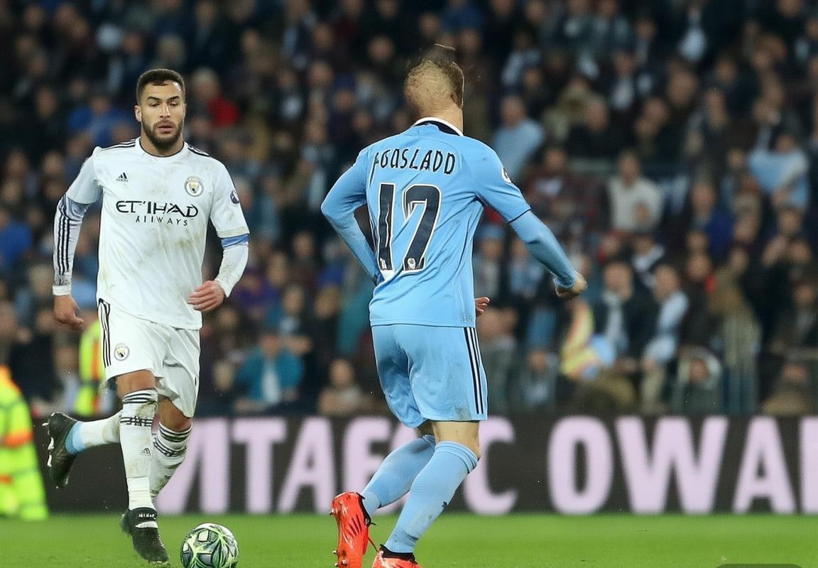 欧冠积分榜最新形势：阿森纳领跑，曼城逆转皇马，小组赛格局生变